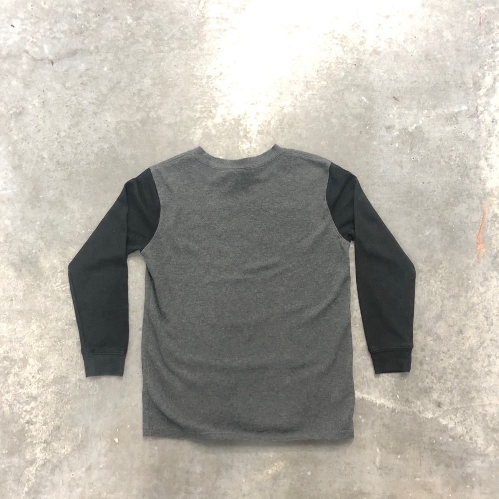 NBA Chicago Bulls Boys Thermal Shirt Large 14/16 Grey Black Long Sleeve - Picture 5 of 5